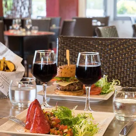 Sure By Western Biarritz Aeroport 3*